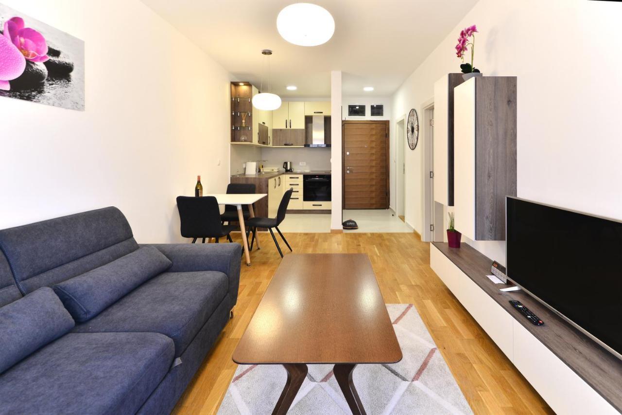 Neo Apartment Novi Sad Exterior photo